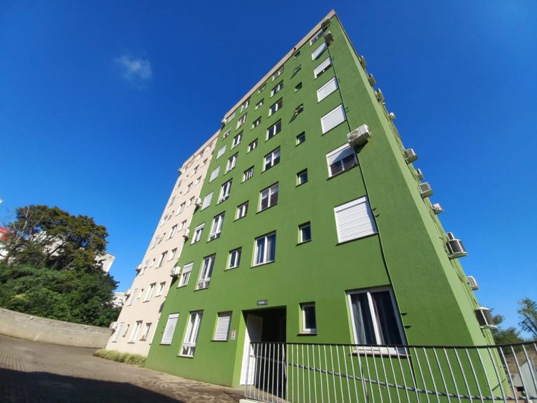 APARTAMENTO COM 2 DORMITÓRIOS, UMA VAGA PARA CARRO, NO OPERÁRIO