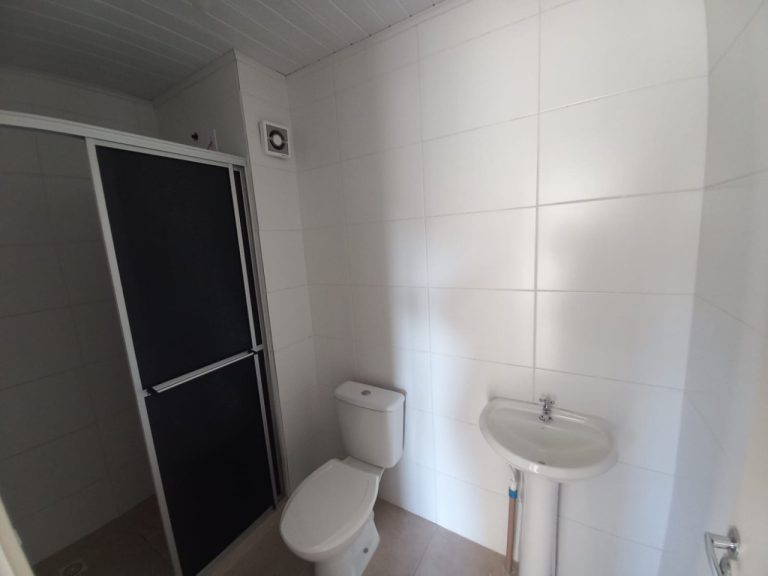 APARTAMENTO COM 2 DORMITÓRIOS, UMA VAGA PARA CARRO, NO OPERÁRIO