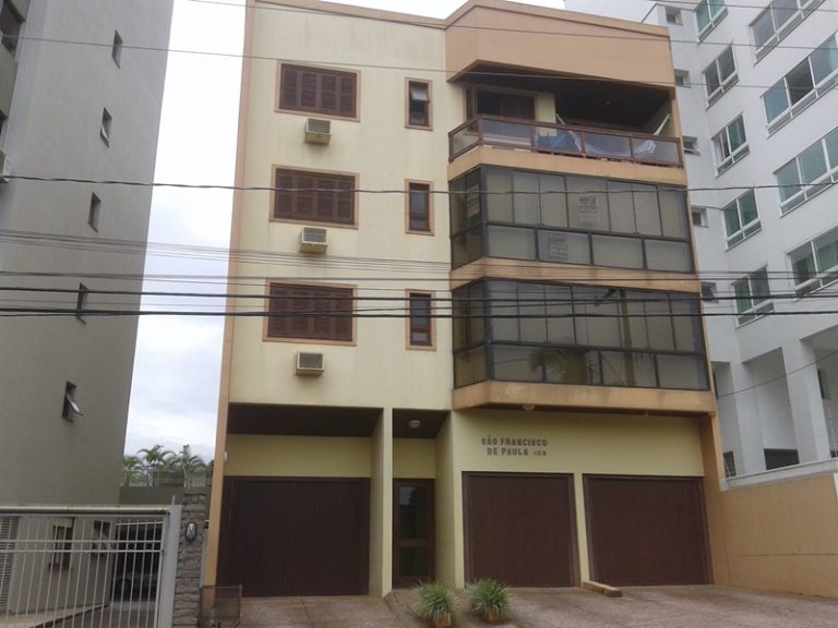 APARTAMENTO COM 3 DORMITÓRIOS, UM SENDO SUÍTE, GARAGEM, NO BOA VISTA