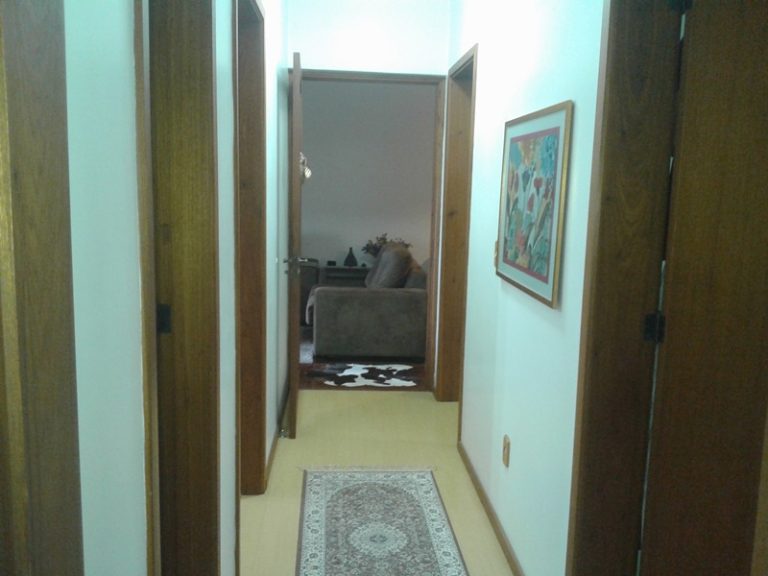 APARTAMENTO COM 3 DORMITÓRIOS, UM SENDO SUÍTE, GARAGEM, NO BOA VISTA