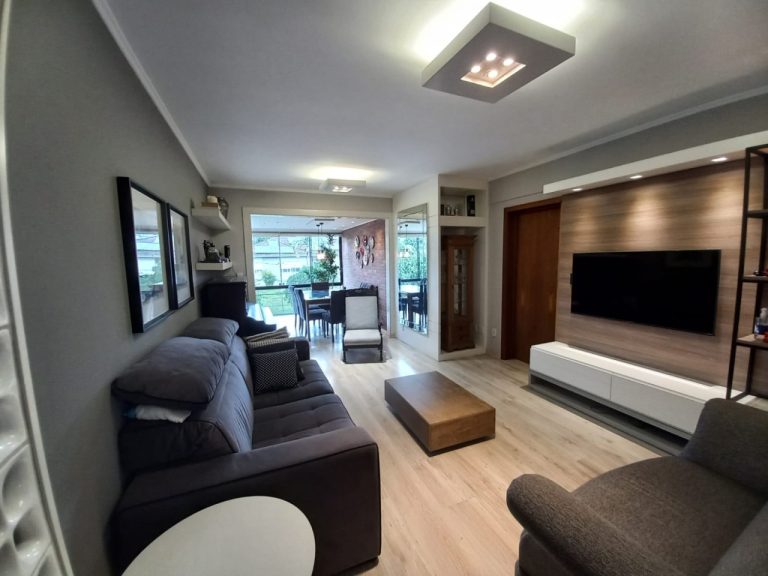 APARTAMENTO COM 3 DORMITÓRIOS, SENDO UM SUÍTE, GARAGEM PARA DOIS CARROS, NO IDEAL