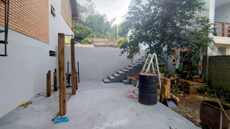 CASA COM 2 DORMITÓRIOS NA AV. CEL.TRAVASSOS, OURO BRANCO NH