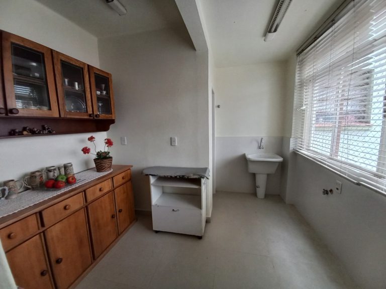 APARTAMENTO COM 3 DORMITÓRIOS COM GARAGEM NO CENTRO NH
