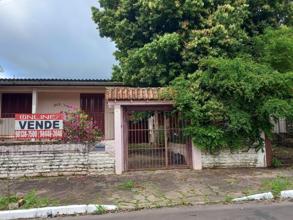CASA COM DUAS CONSTRUÇÕES, 2 DORMITÓRIOS, NO JARDIM MAUÁ