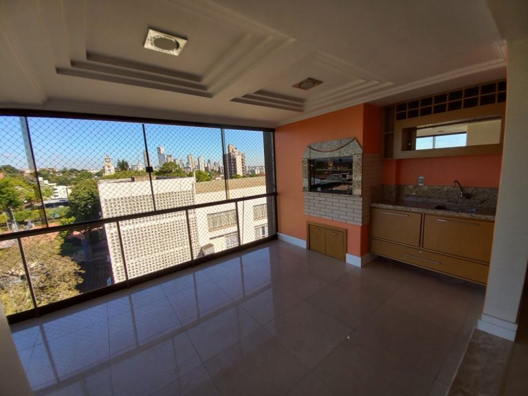 APARTAMENTO COM 3 DORMITÓRIOS, SENDO UM SUÍTE, DUAS VAGAS DE GARAGEM, NO VILA NOVA  NH