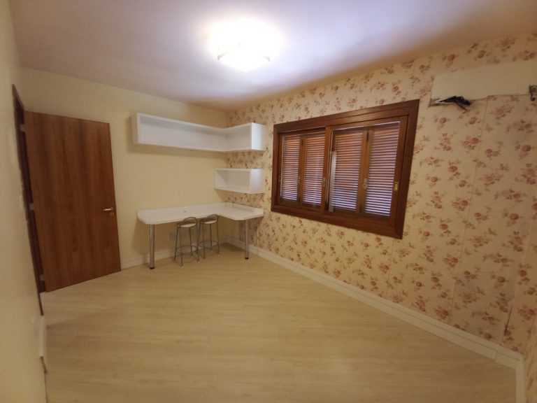APARTAMENTO COM 3 DORMITÓRIOS, SENDO UM SUÍTE, DUAS VAGAS DE GARAGEM, NO VILA NOVA  NH