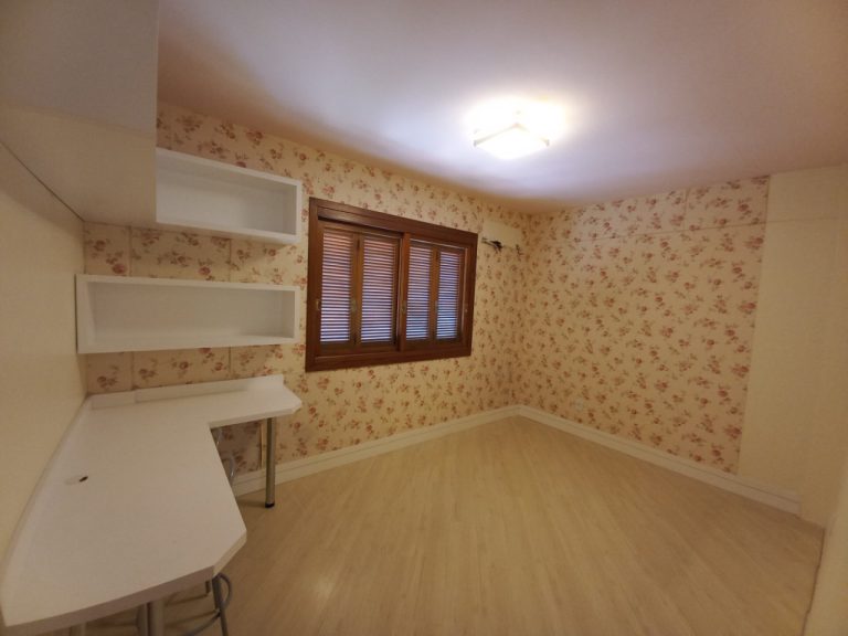 APARTAMENTO COM 3 DORMITÓRIOS, SENDO UM SUÍTE, DUAS VAGAS DE GARAGEM, NO VILA NOVA  NH