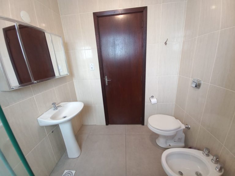 APARTAMENTO COM 2 DORMITÓRIOS+DEPENDÊNCIA NO CENTRO DE NOVO HAMBURGO