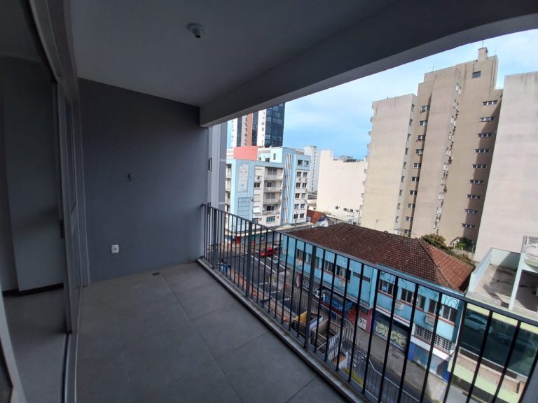 APARTAMENTO COM 2 DORMITÓRIOS+DEPENDÊNCIA NO CENTRO DE NOVO HAMBURGO