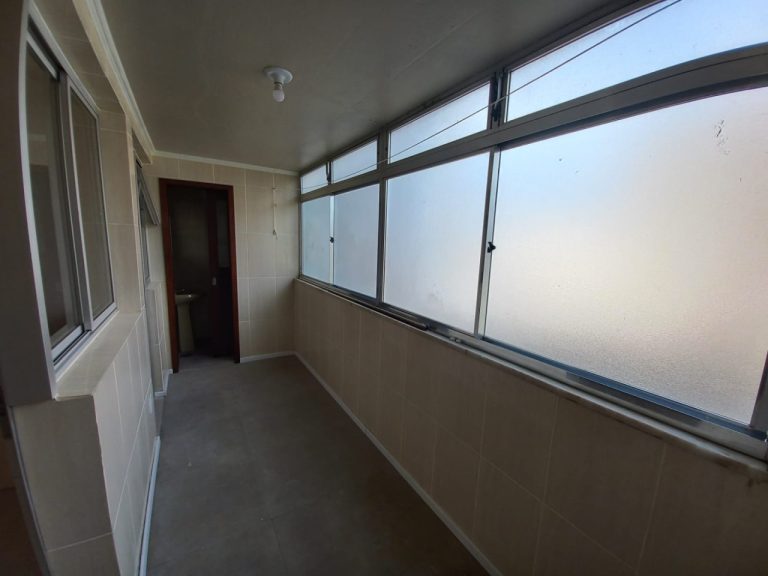 APARTAMENTO COM 2 DORMITÓRIOS+DEPENDÊNCIA NO CENTRO DE NOVO HAMBURGO