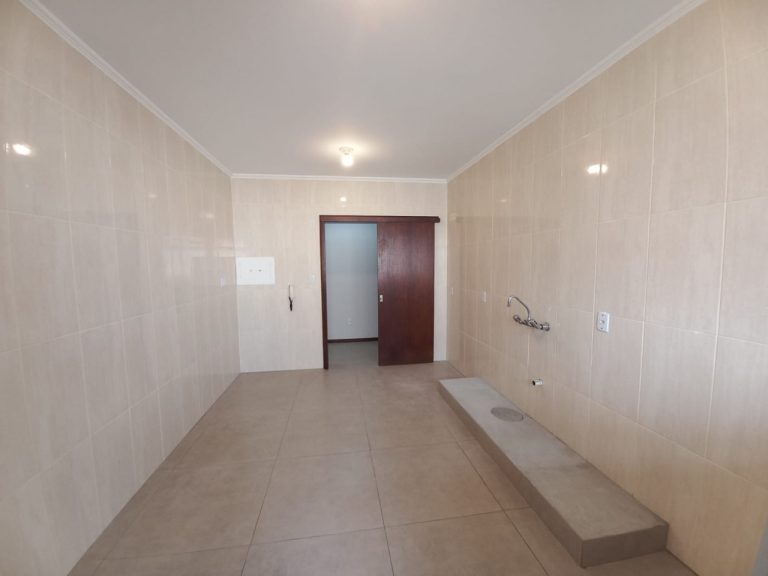 APARTAMENTO COM 2 DORMITÓRIOS+DEPENDÊNCIA NO CENTRO DE NOVO HAMBURGO