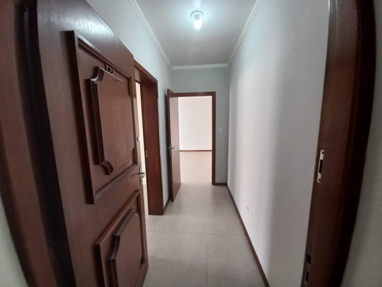 APARTAMENTO COM 2 DORMITÓRIOS+DEPENDÊNCIA NO CENTRO DE NOVO HAMBURGO