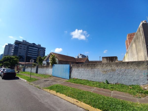 TERRENO COM 873,60M2 COM PROJETO REGABI APROVADO PARA EMPREENDIMENTO NO RIO BRANCO