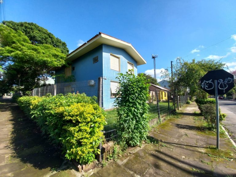 TERRENO PLANO DE ESQUINA FRENTE LESTE COM 1.716,40M2, NO IDEAL NH