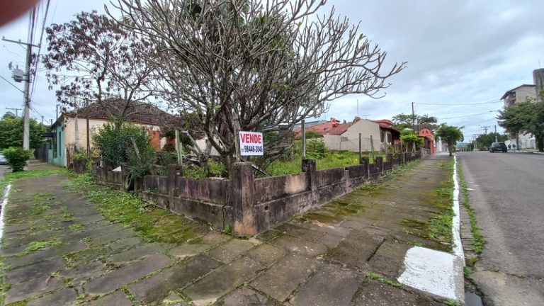 TERRENO COM 454,08M2 ÁREA TOTAL NO RIO BRANCO