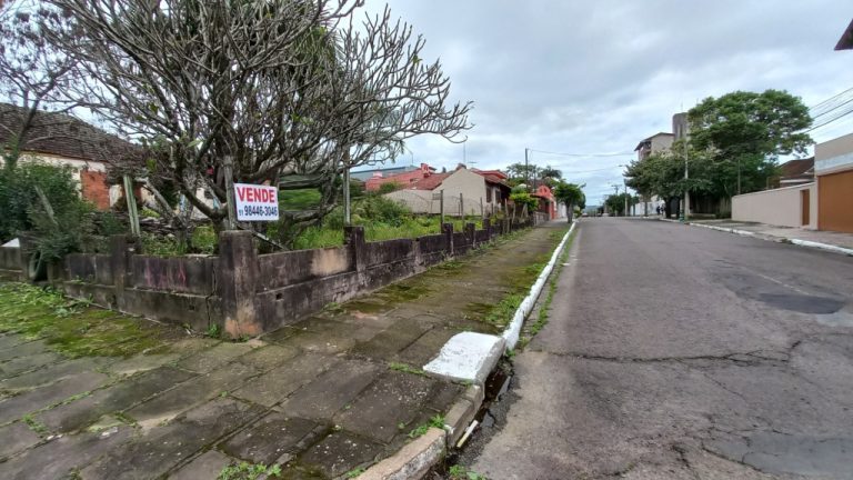 TERRENO COM 454,08M2 ÁREA TOTAL NO RIO BRANCO