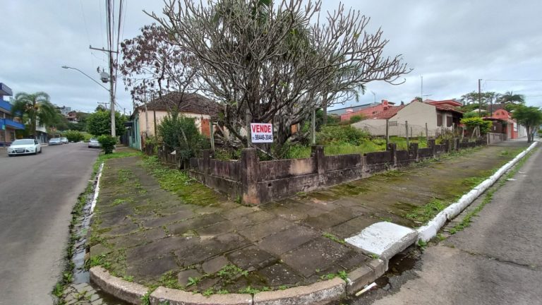 TERRENO COM 454,08M2 ÁREA TOTAL NO RIO BRANCO