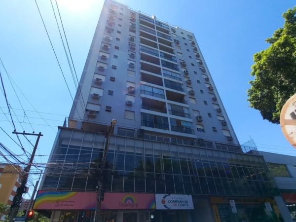 APARTAMENTO COM 2 DORMITÓRIOS+DEPENDÊNCIA NO CENTRO DE NOVO HAMBURGO