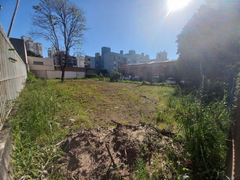 TERRENO PLANO COM 891,00M2 DE ÁREA TOTAL, NO PÁTRIA NOVA