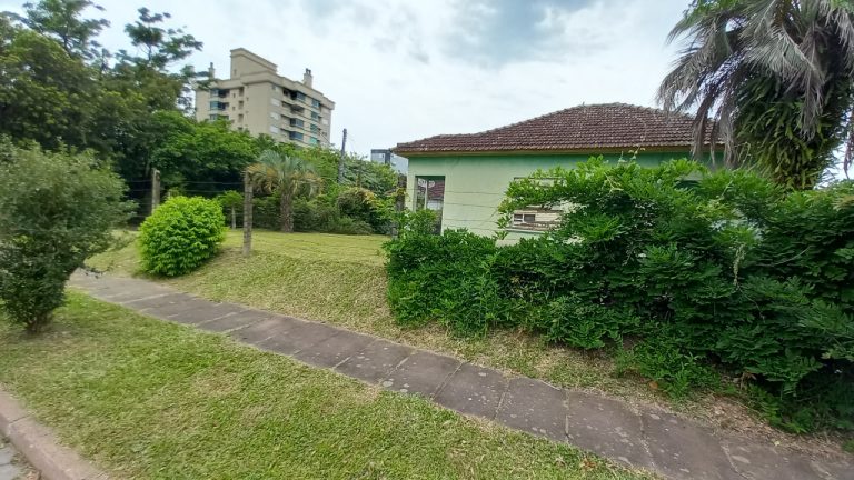 TERRENO PLANO DE ESQUINA COM 435,60M2 NO VILA NOVA NOVO HAMBURGO