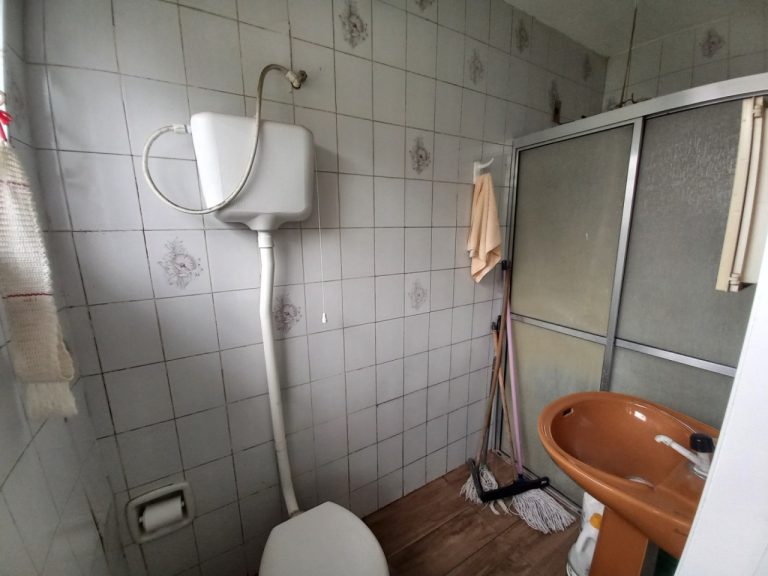 CASA COM 4 DORMITÓRIOS, SENDO UM SUÍTE, GARAGEM, NO PÁTRIA NOVA