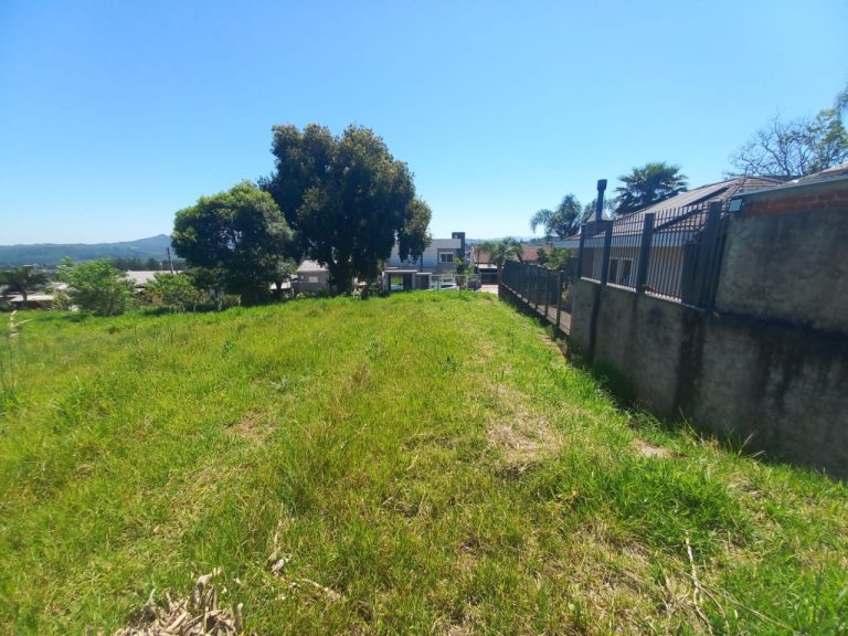 TERRENO COM 399,62M2 FRENTE NORTE NO ENCOSTA DO SOL ESTÃNCIA VELHA