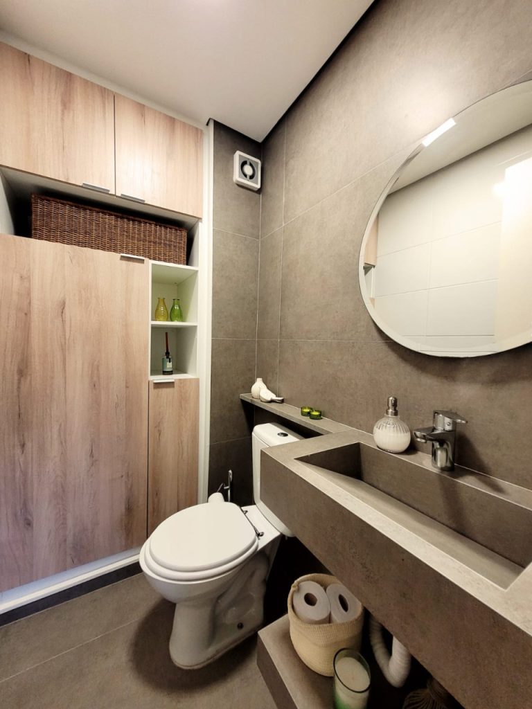 APARTAMENTO COM 2 DORMITÓRIOS, SENDO UM SUÍTE, GARAGEM, NO OPERÁRIO