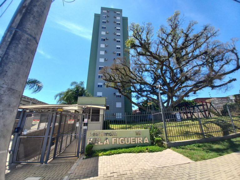 APARTAMENTO COM 2 DORMITÓRIOS, SENDO UM SUÍTE, GARAGEM, NO OPERÁRIO