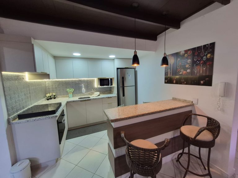 CASA EM CONDOMÍNIO COM 2 DORMITÓRIOS, NO RONDÔNIA