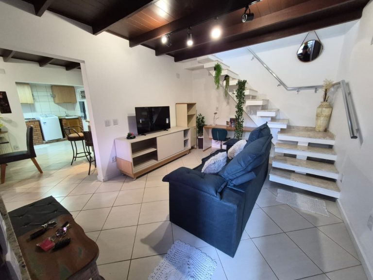 CASA EM CONDOMÍNIO COM 2 DORMITÓRIOS, NO RONDÔNIA