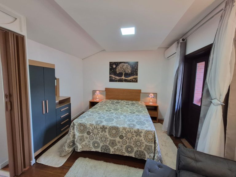 CASA EM CONDOMÍNIO COM 2 DORMITÓRIOS, NO RONDÔNIA