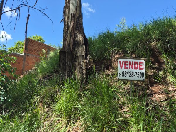TERRENO EM ACLIVE COM 360,00M2 ÁREA TOTAL, NO PETRÓPOLIS NOVO HAMBURGO