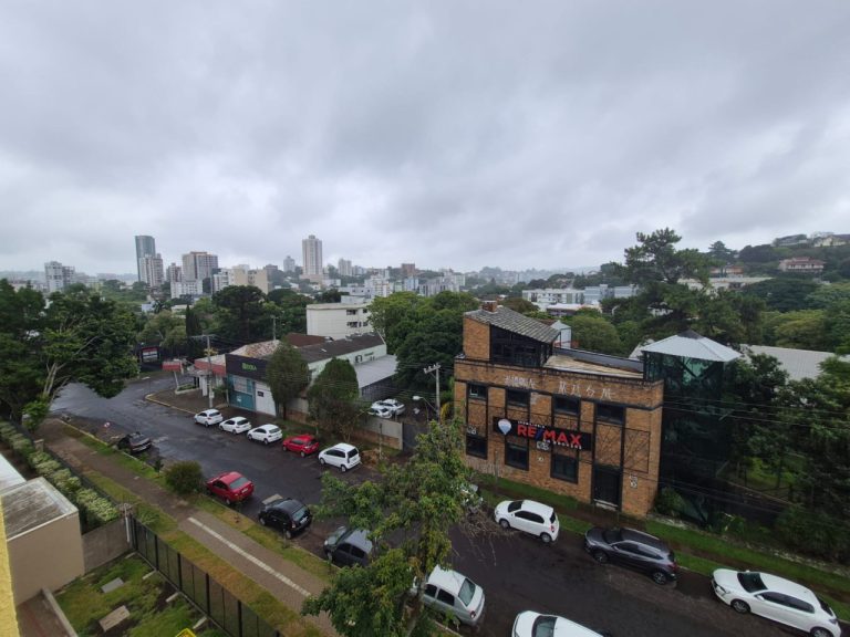 APARTAMENTO COM 3 DORMITÓRIOS, SENDO UM SUÍTE, DUAS VAGAS DE GARAGEM, CENTRO NH