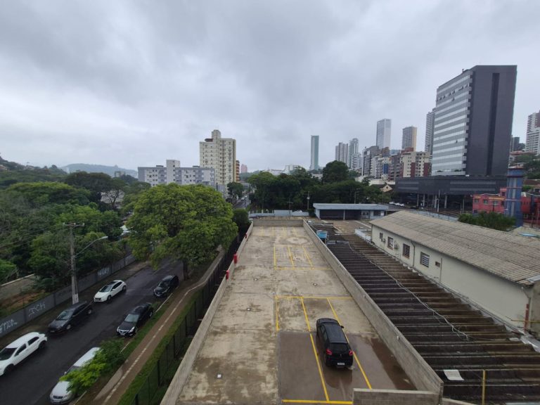 APARTAMENTO COM 3 DORMITÓRIOS, SENDO UM SUÍTE, DUAS VAGAS DE GARAGEM, CENTRO NH