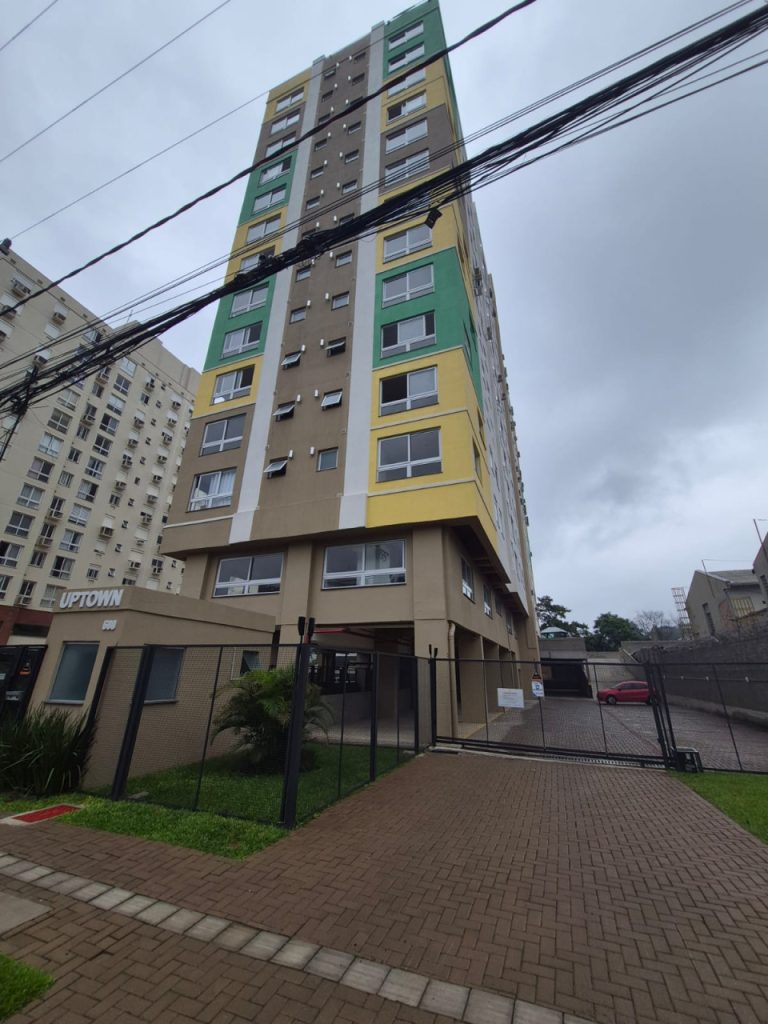APARTAMENTO COM 3 DORMITÓRIOS, SENDO UM SUÍTE, DUAS VAGAS DE GARAGEM, CENTRO NH