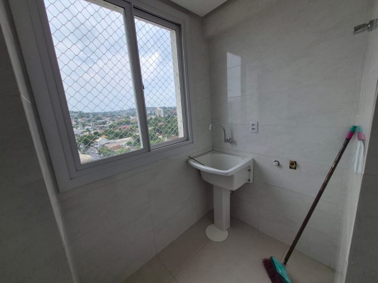 APARTAMENTO COM 2 DORMITÓRIOS, GARAGEM, NO RIO BRANCO