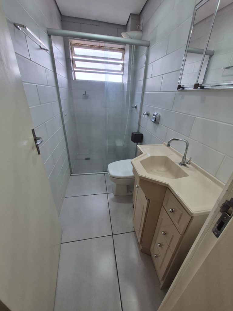 APARTAMENTO COM 3 DORMITÓRIOS, SACADA, UMA VAGA PARA CARRO, NO OPERÁRIO